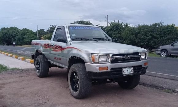 Compre y vende carros, motos y utilitarios en Nicaragua - Nicaragua ...